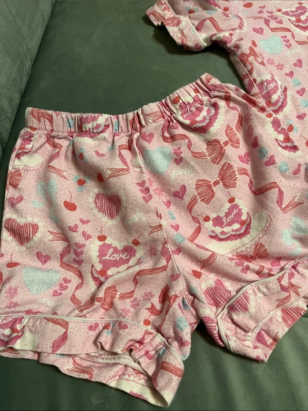Posh Peanut Pink Heart & Cake Print Short Sleeve Pajama Set Sz 3-4T